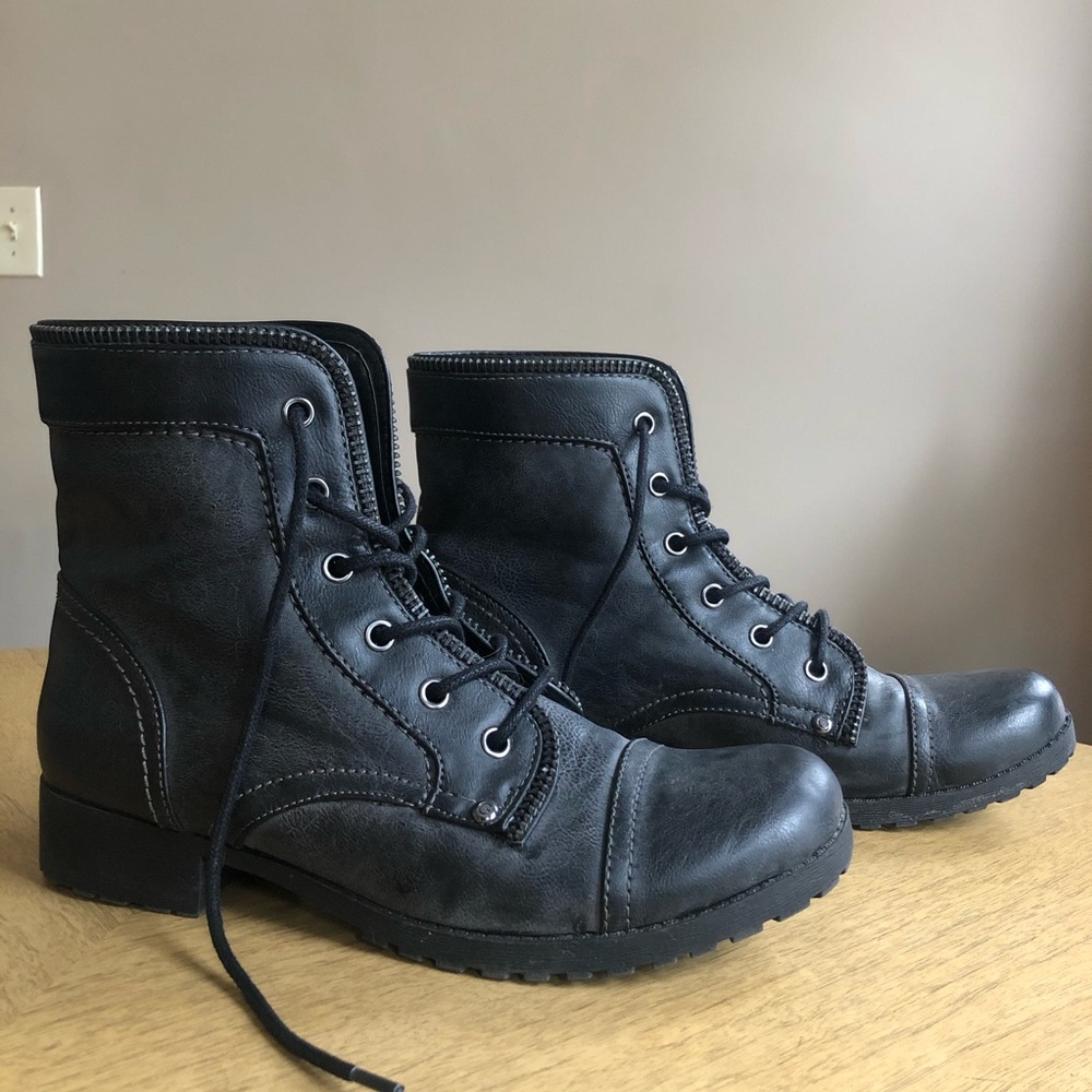 Guess combat boots cheetah, rhinestone, zipper